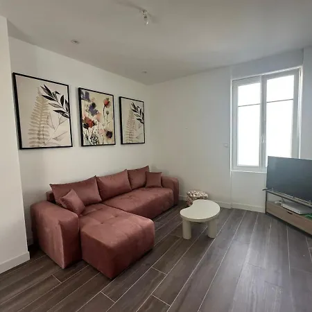 Le Brasseur Near Parliament Strasbourg * Schiltigheim